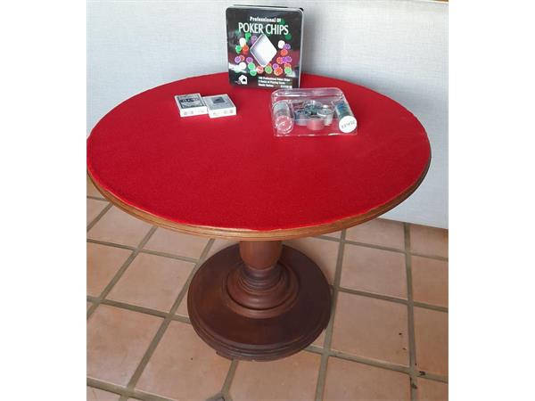 ~/upload/Lots/51503/y5l2dfkolnn4q/Lot 046 Round Table plus Poker Set_t600x450.jpg